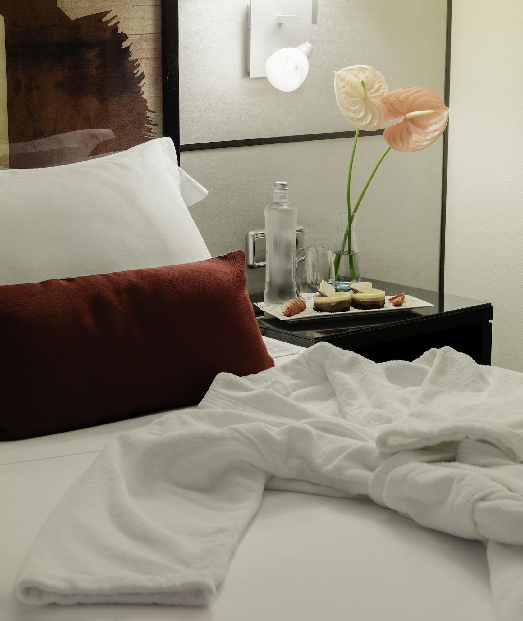 H10 Universitat (Adults Only) Barcelona Luaran gambar