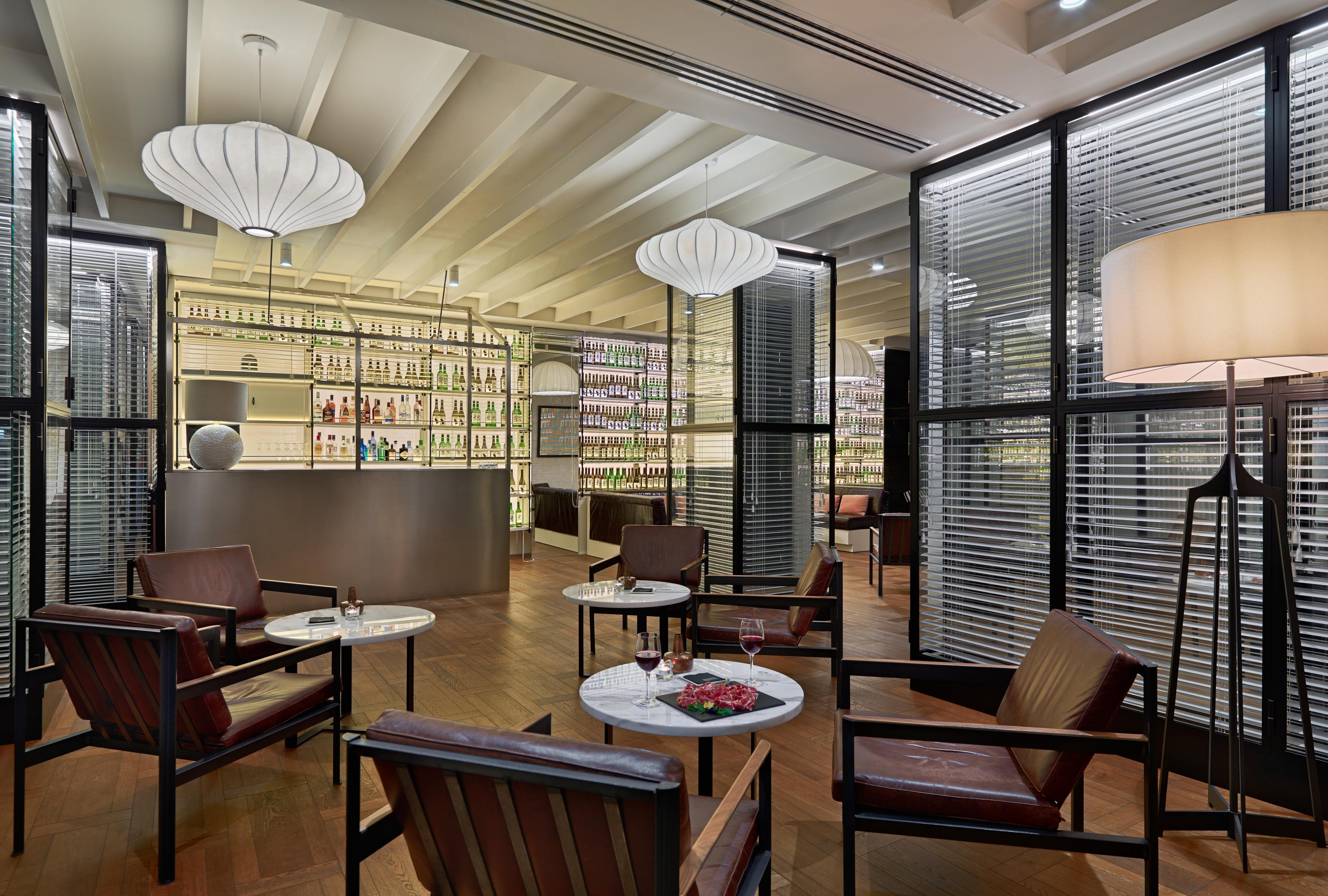 H10 Universitat (Adults Only) Barcelona Luaran gambar