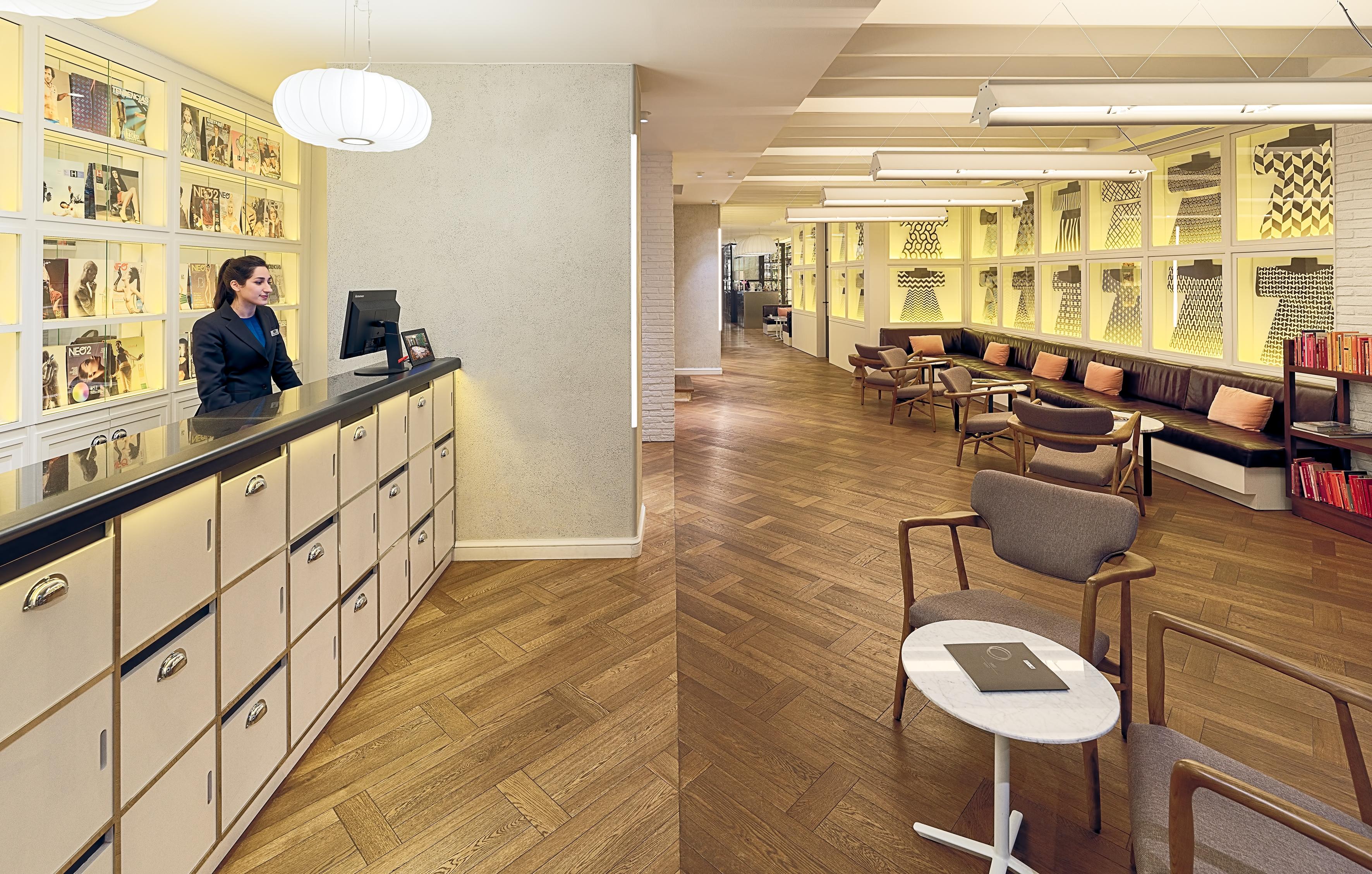 H10 Universitat (Adults Only) Barcelona Luaran gambar