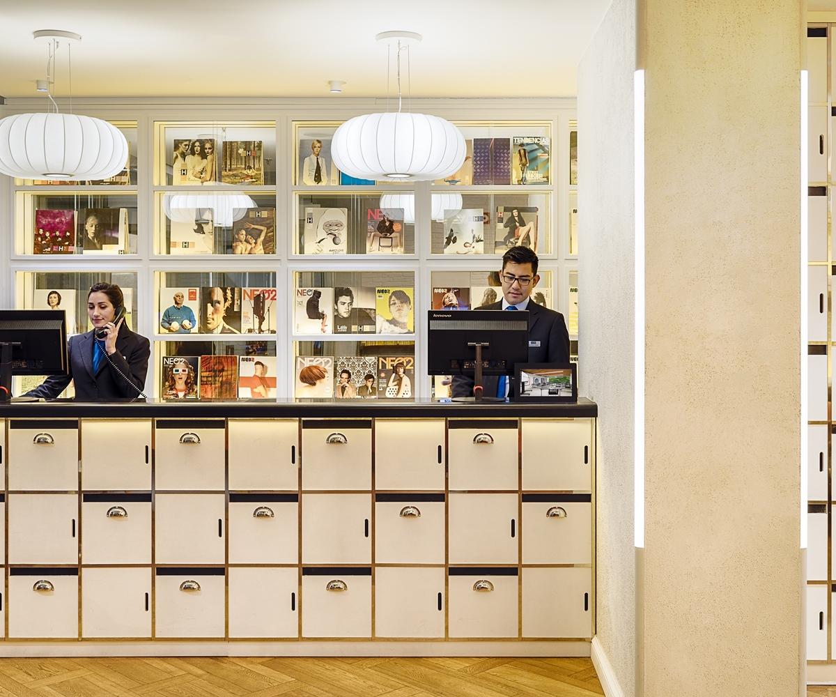 H10 Universitat (Adults Only) Barcelona Luaran gambar