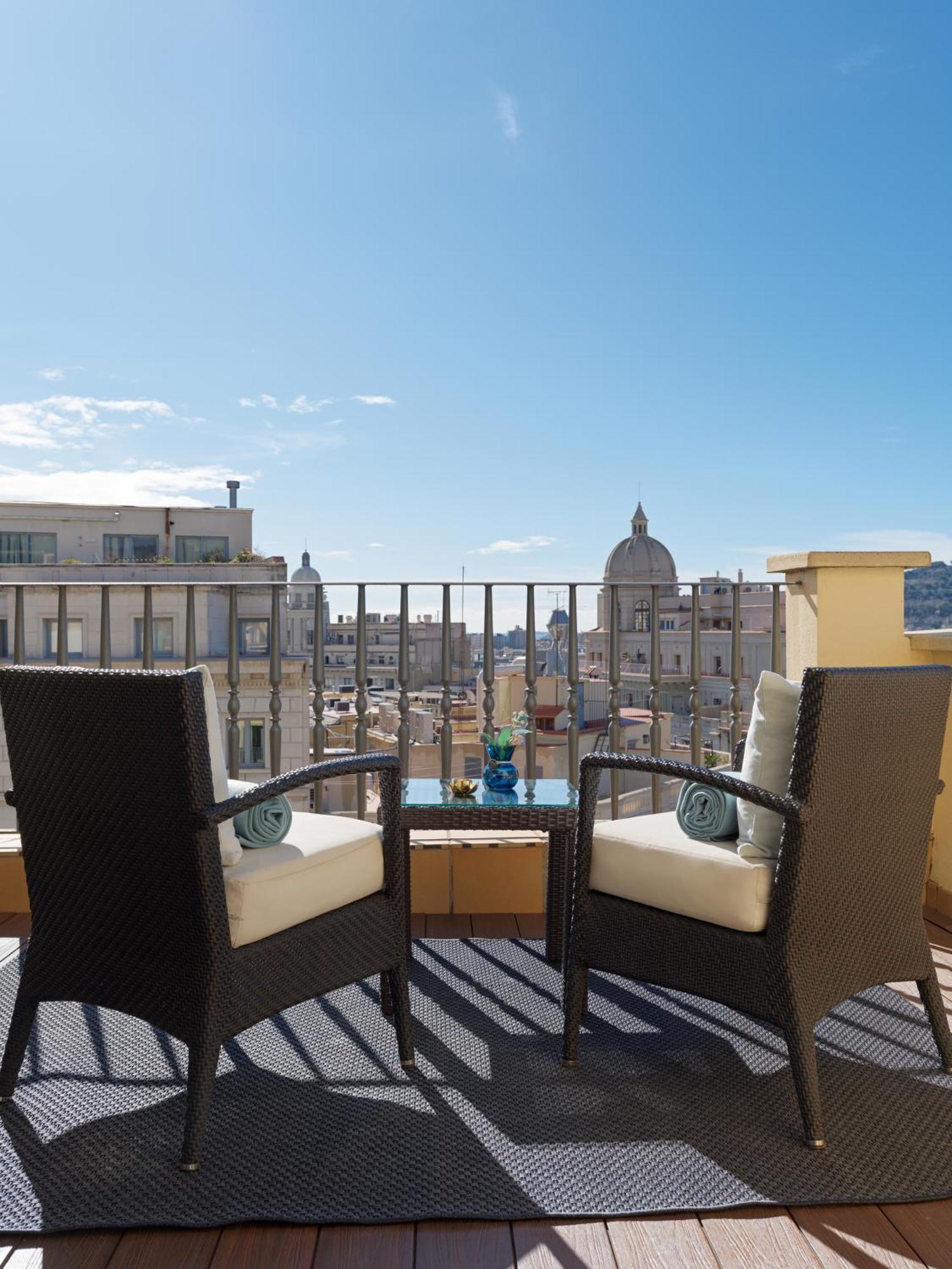 H10 Universitat (Adults Only) Barcelona Luaran gambar