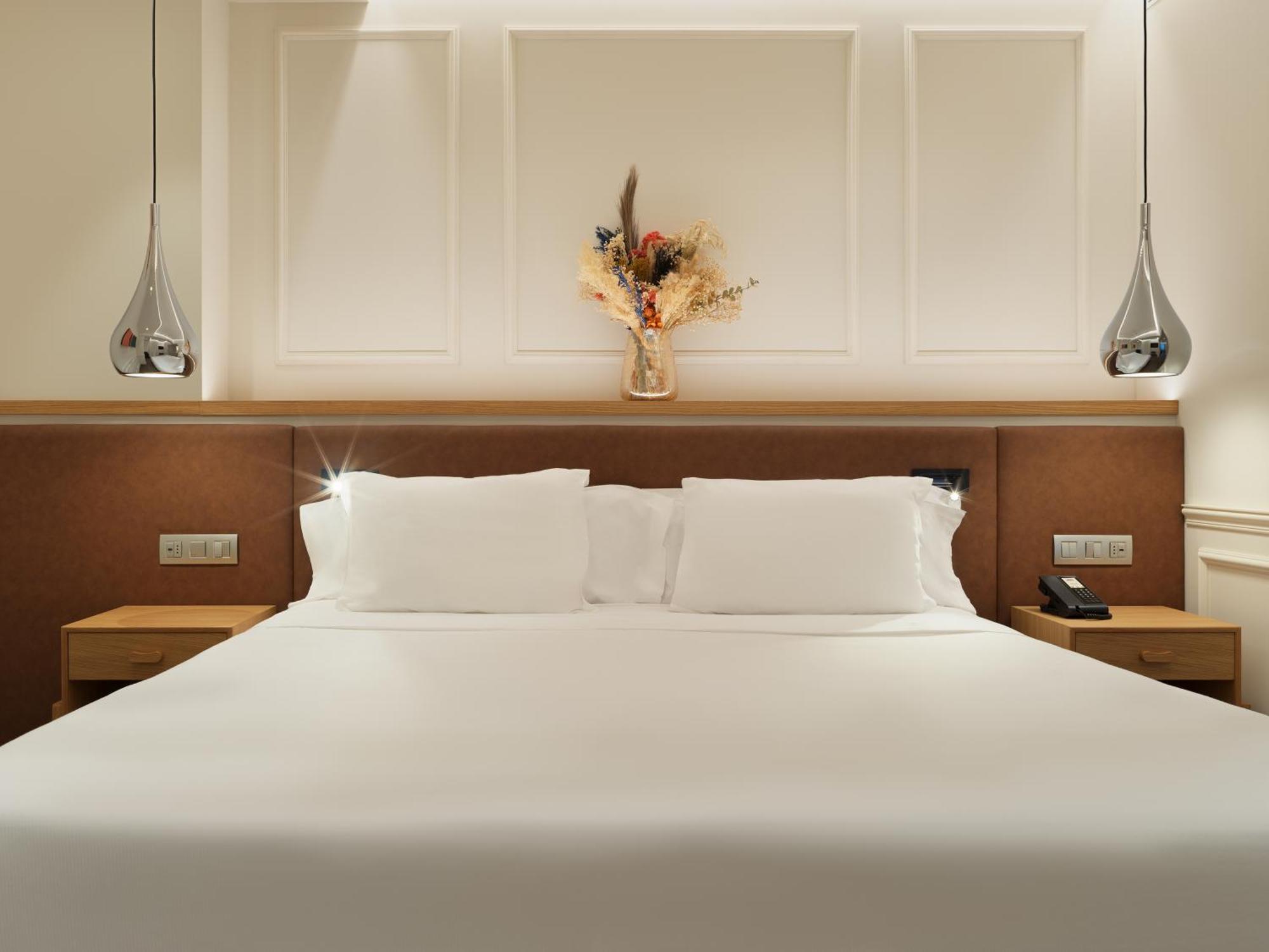 H10 Universitat (Adults Only) Barcelona Luaran gambar